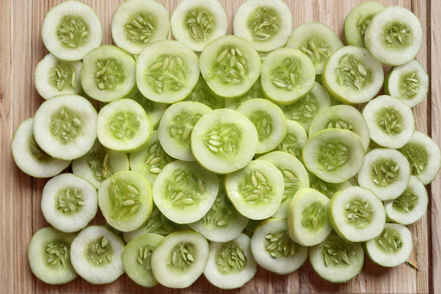 White Wonder Heirloom Cucumber Seeds, 100+ Premium Pale White Fruits, Crisp Texture, Mild Sweet Flavor, Non-GMO