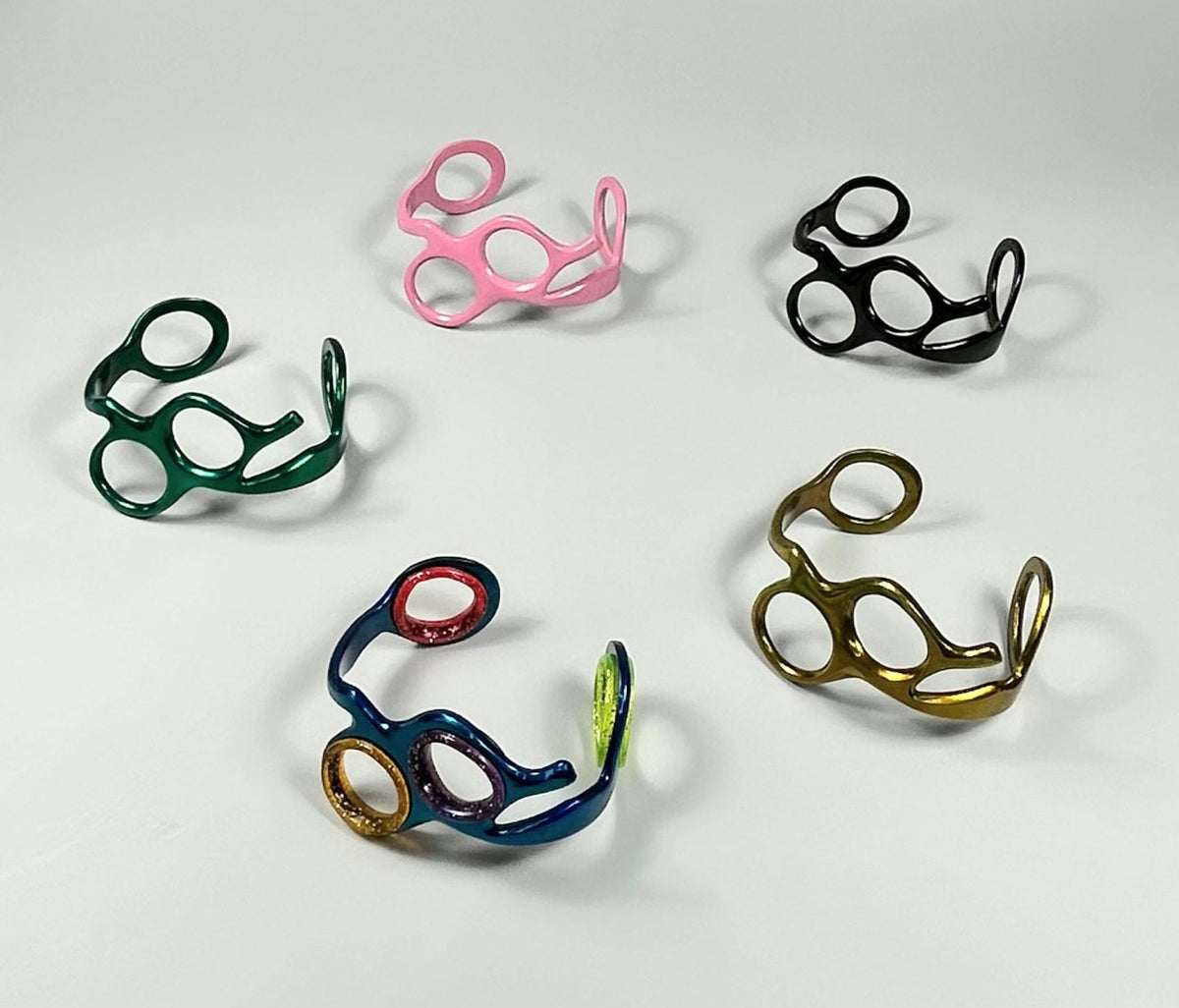 Tamsco Unique bracelet in the form of a hairstyling scissors