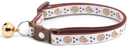 Chocolate Chip Cookies on White Cat Collar