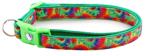 Marijuana Leaves Breakaway Cat Collar