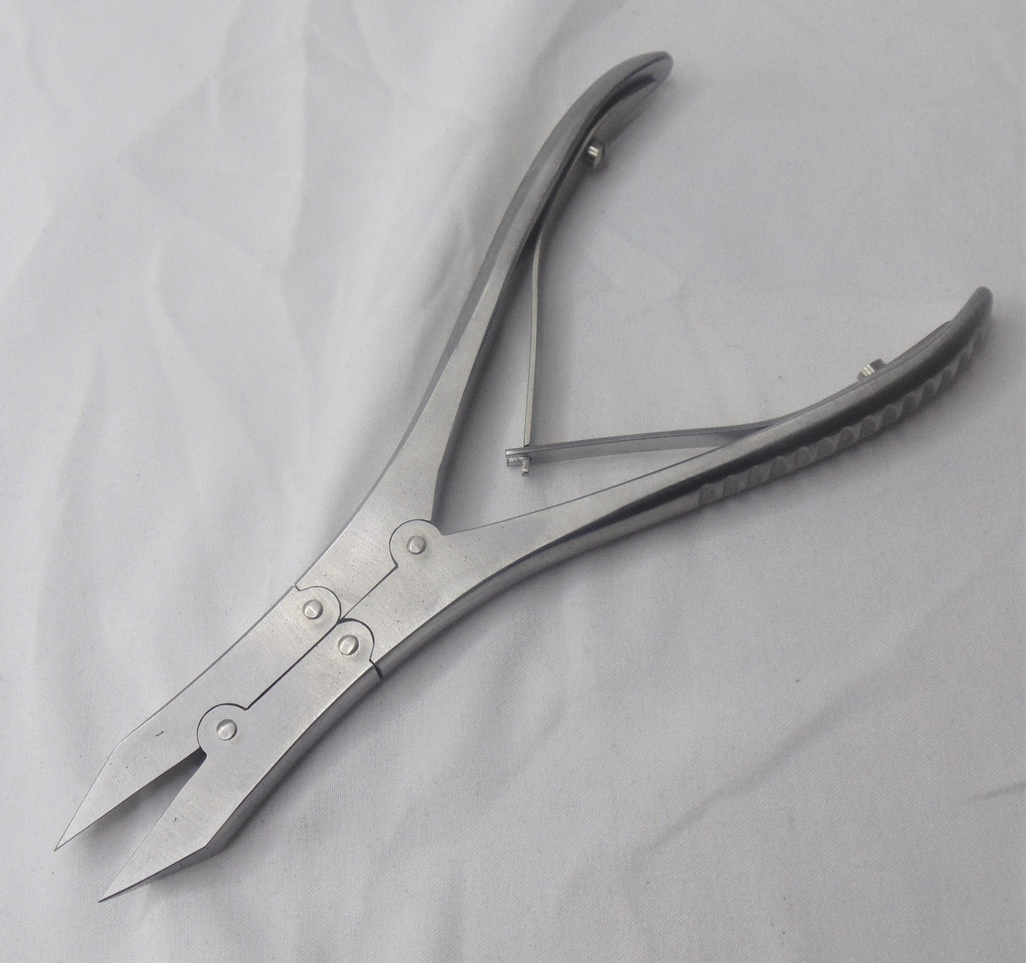 Double Action Cutter 6" (available in 3 styles)