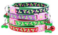 Holly Leaves Breakaway Cat Collar