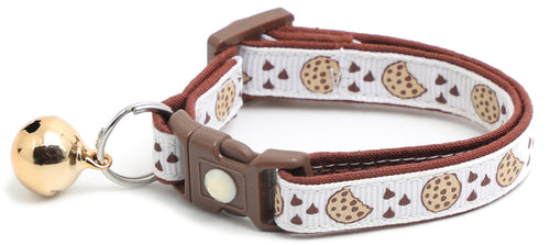 Chocolate Chip Cookies on White Cat Collar