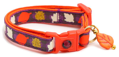 Fall Leaves on Plaid Breakaway Cat Collar