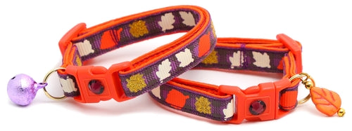 Fall Leaves on Plaid Breakaway Cat Collar