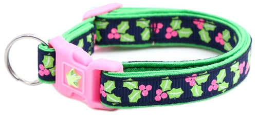 Holly Leaves Breakaway Cat Collar