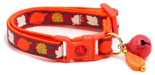 Fall Leaves on Plaid Breakaway Cat Collar