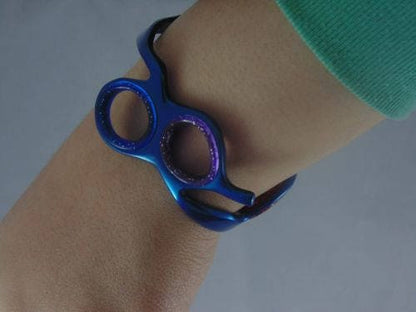 Tamsco Unique bracelet in the form of a hairstyling scissors
