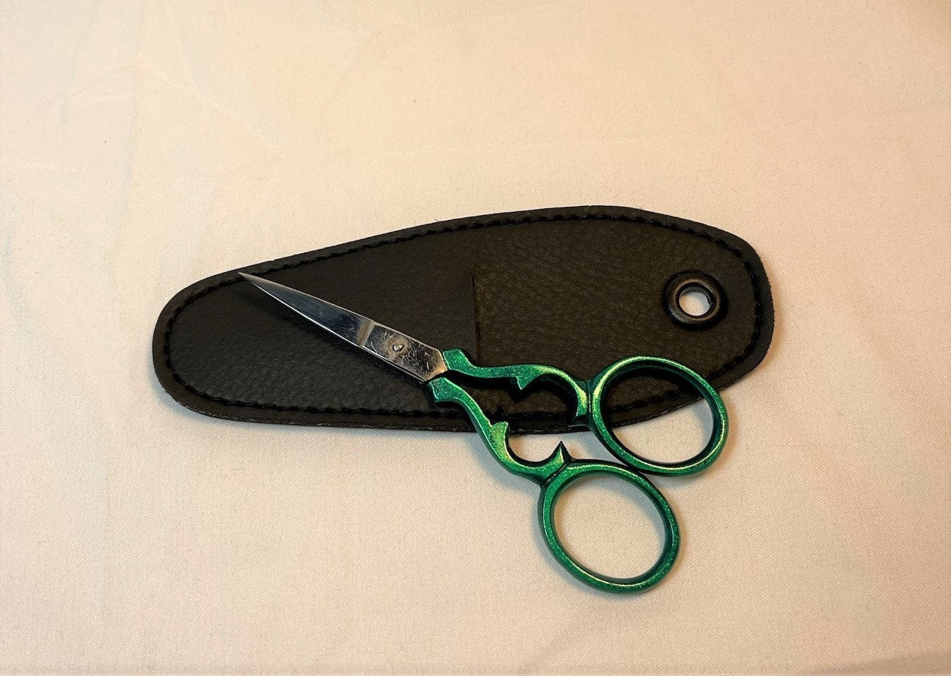 Needlepoint Scissors (Glitter)