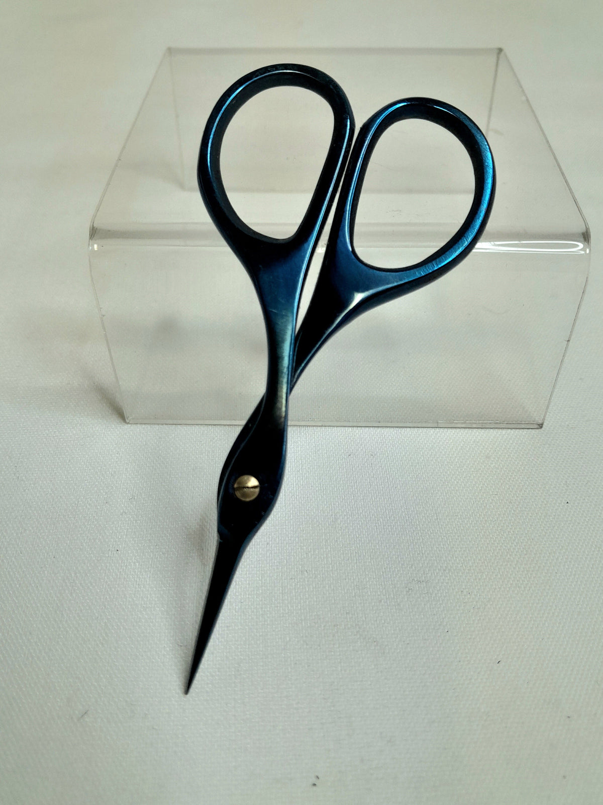Titanium precision scissors 3.75"