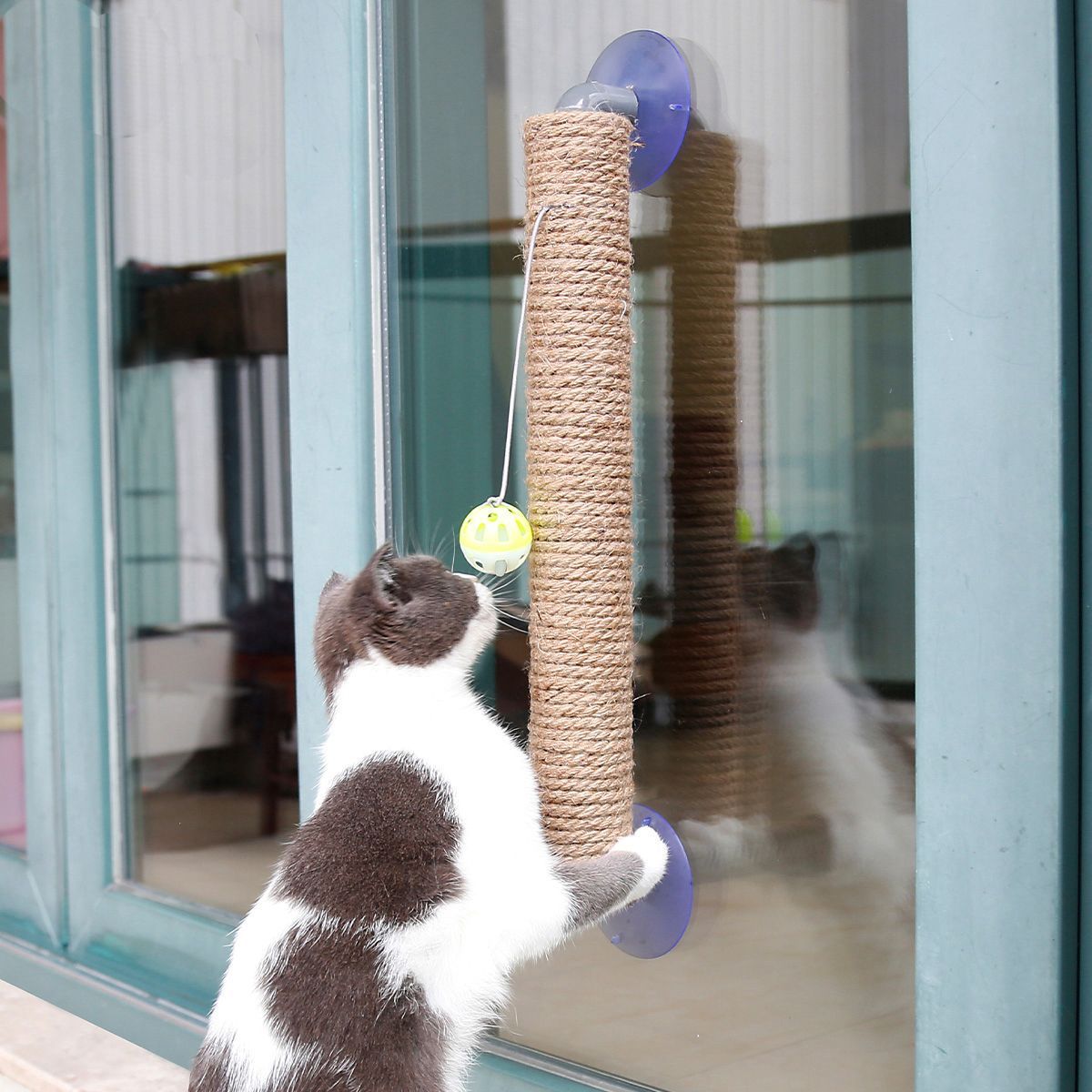 Pet Life ® Stick N Claw Sisal Rope And Toy Suction Cup Stick Shaped Cat Scratcher