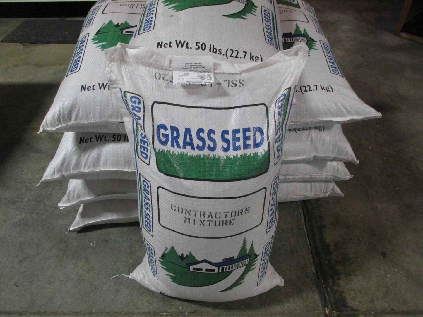 Contractor's Mix Grass Seed 50 lb Kentucky 31 Ryegrass Quick Germination Full Sun - Ideal for Lawns and Erosion Control